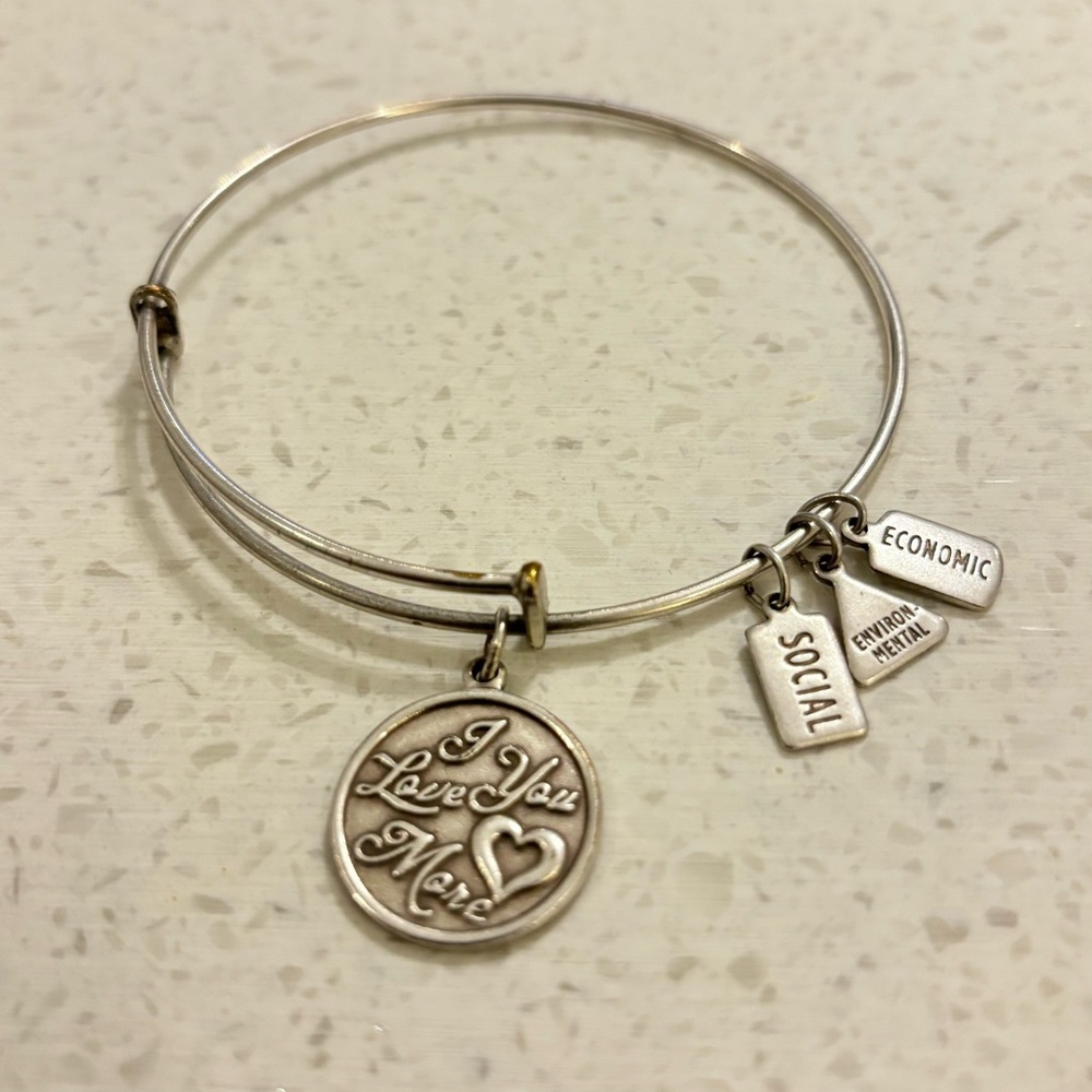 5/$25 WIND & FIRE I Love You More Charm Bangle Bracelet Silver